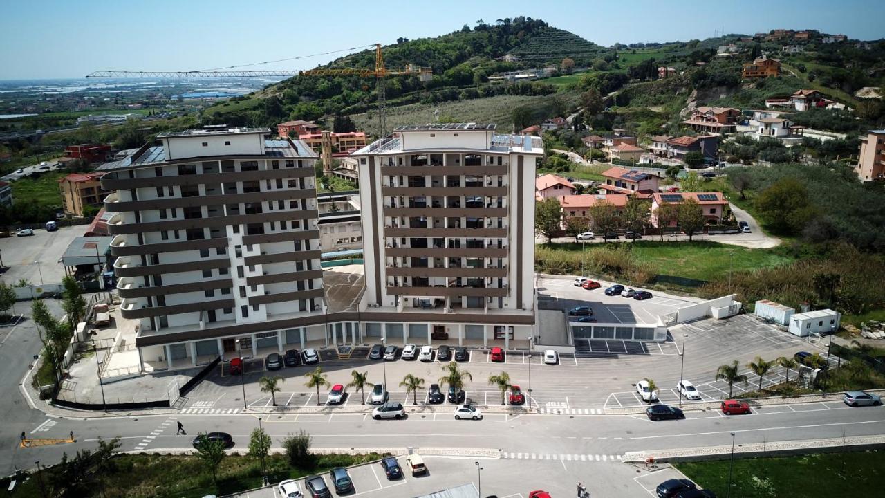 Hotel Eboli Bagian luar foto