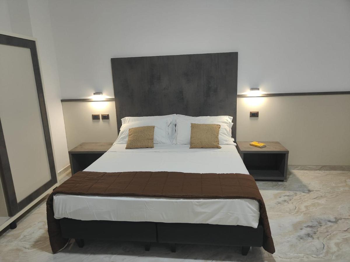 Hotel Eboli Bagian luar foto