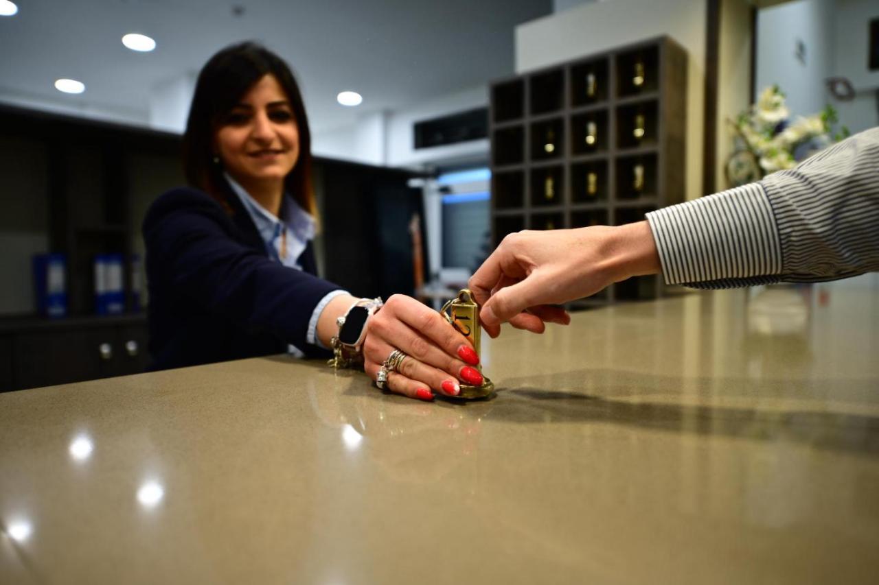 Hotel Eboli Bagian luar foto