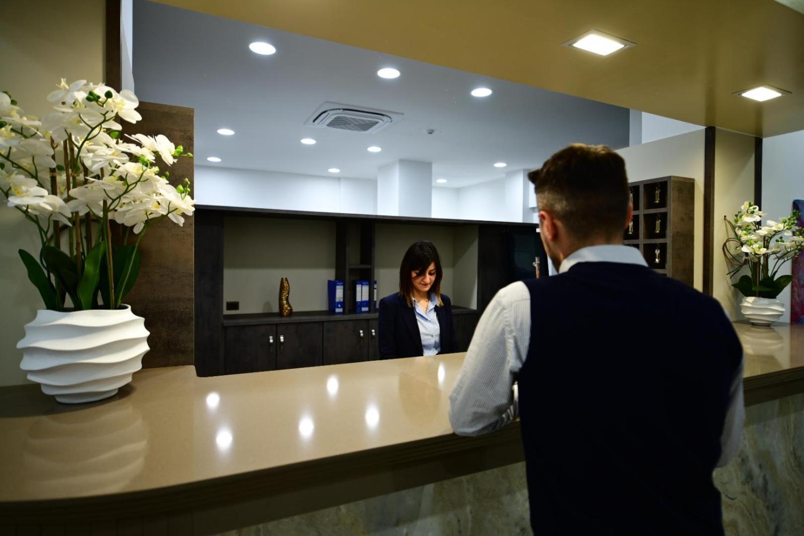 Hotel Eboli Bagian luar foto